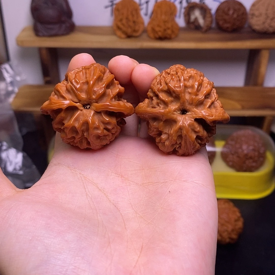 于***生吊坠文玩核桃苹果园福利