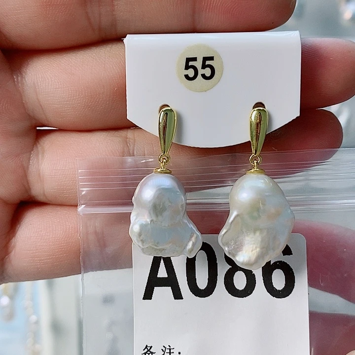 劉***墨颈饰未镶嵌淡水珍珠