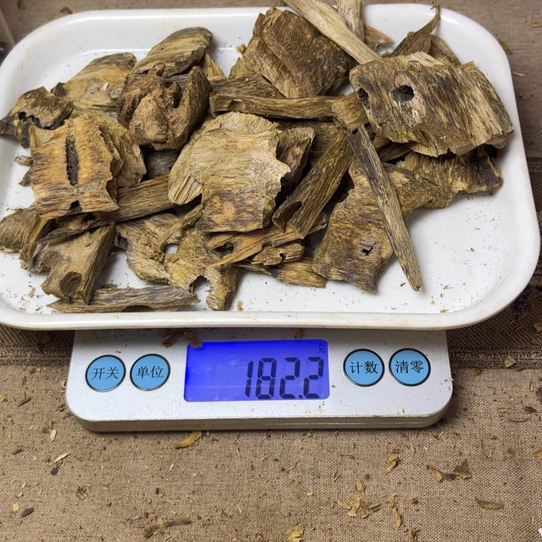 老***抖沉香碎屑沉香白棋182 克