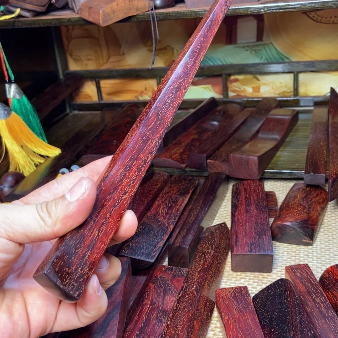 端景台紫檀木类长棍