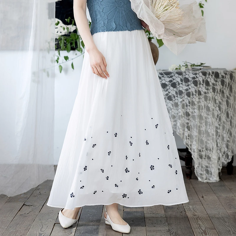 生活在左2025夏季新品棉混纺绣花宽松显瘦半身裙女1952297