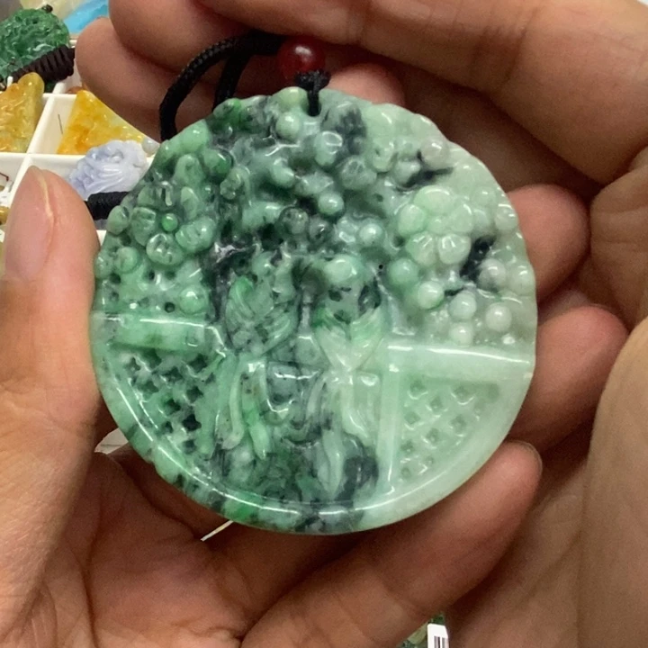 翡翠未镶嵌吊坠(不含链)杯****?A15