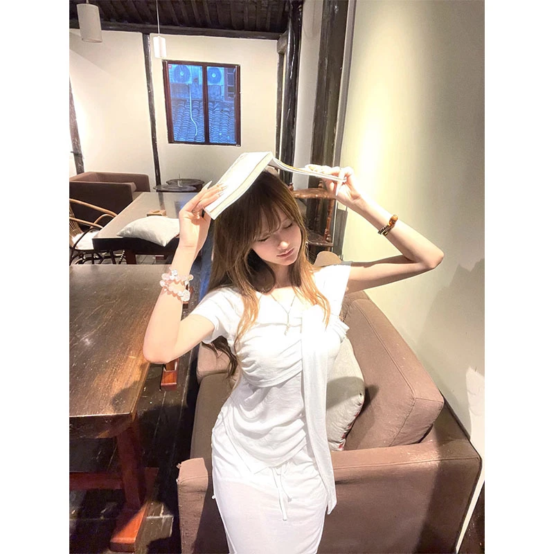 2025夏季新款纯欲风白色斜肩性感修身短袖T恤显瘦中长裙两件套装