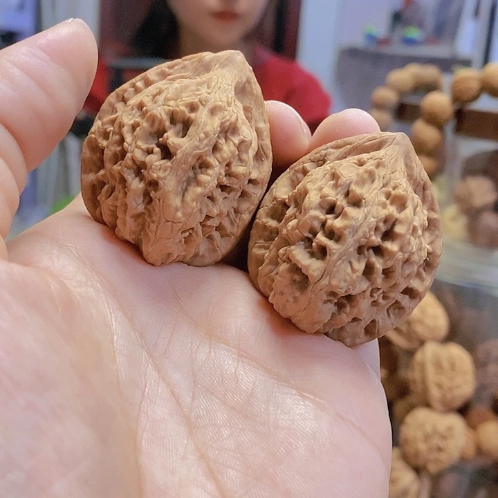 【闪购商品】文玩核桃把件36望月小众