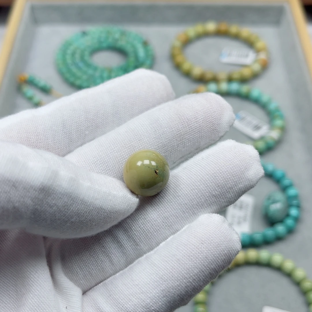 绿松石未镶嵌挂件
