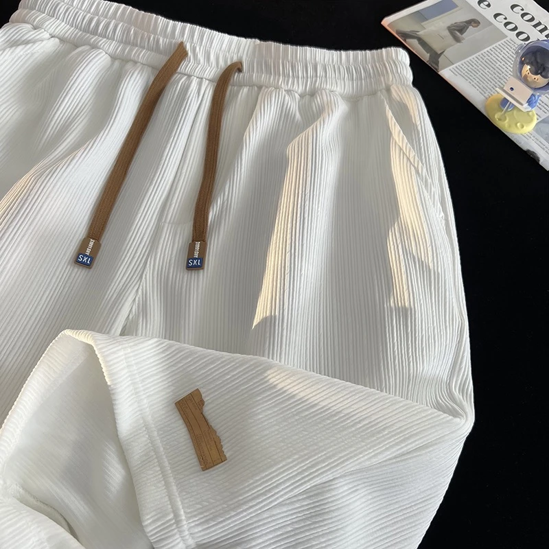 大码褶皱冰丝短裤男夏季薄款速干沙滩裤男士百搭工装休闲中裤运动