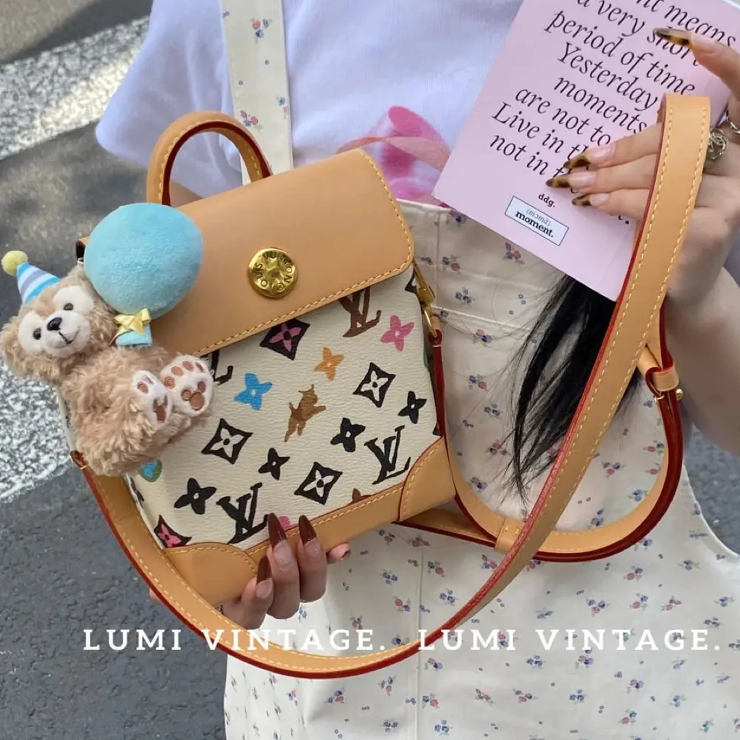 95新 LouisVuitton/路易威登 白老花Tyler菲董小狗书包42609116