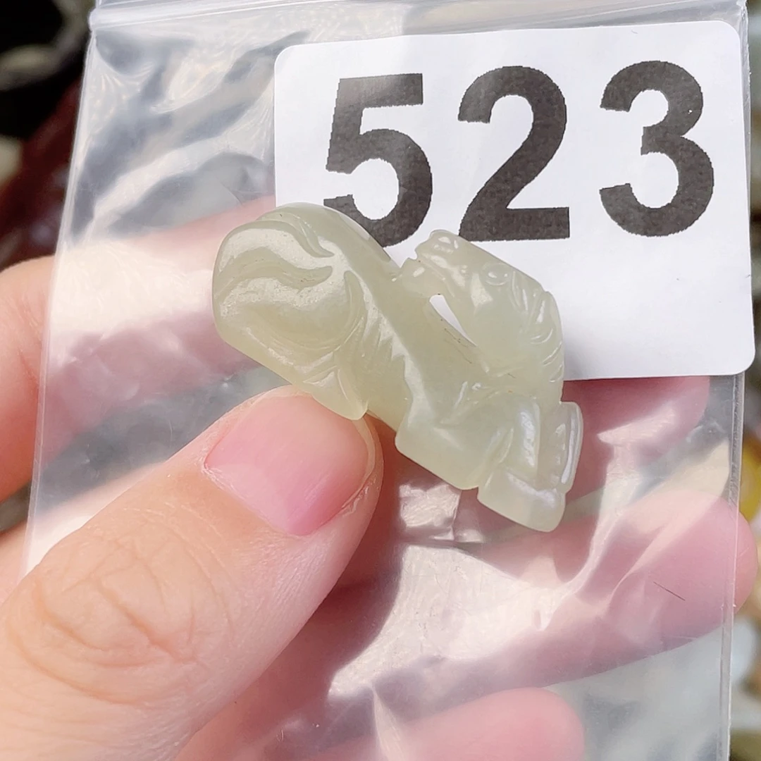 和田玉（糖玉）未镶嵌颈饰