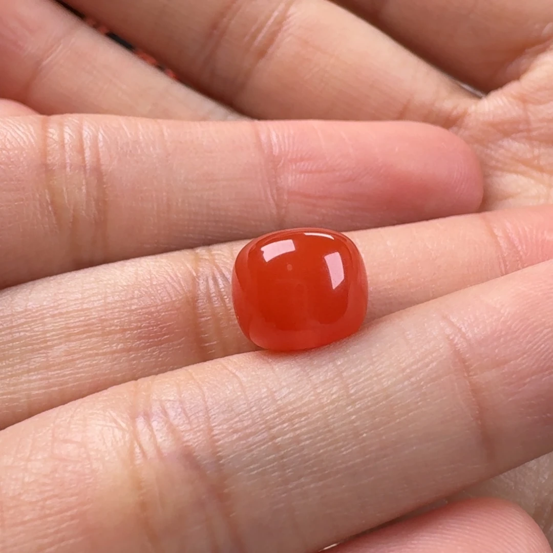 哈***、南红玛瑙未镶嵌老型9.9x8.5