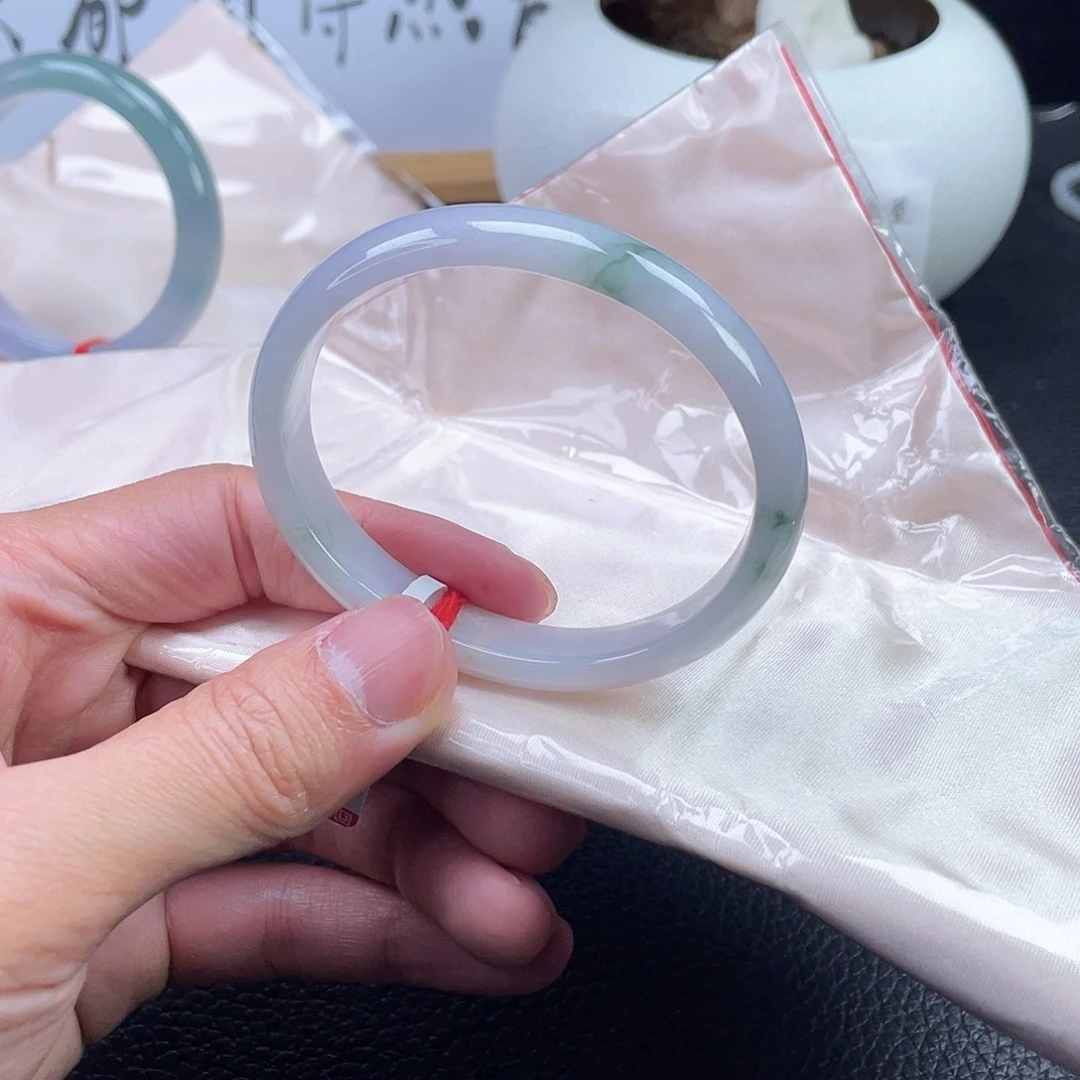 翡翠未镶嵌手镯手镯贵妃56