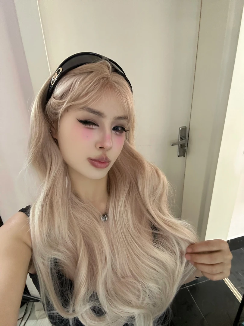 【珍珠芭比】辣妹风挑染水波纹卷中分假发