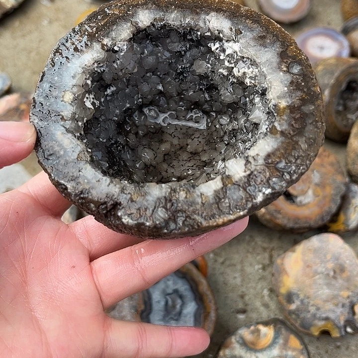 玛瑙/玉髓颈饰合金