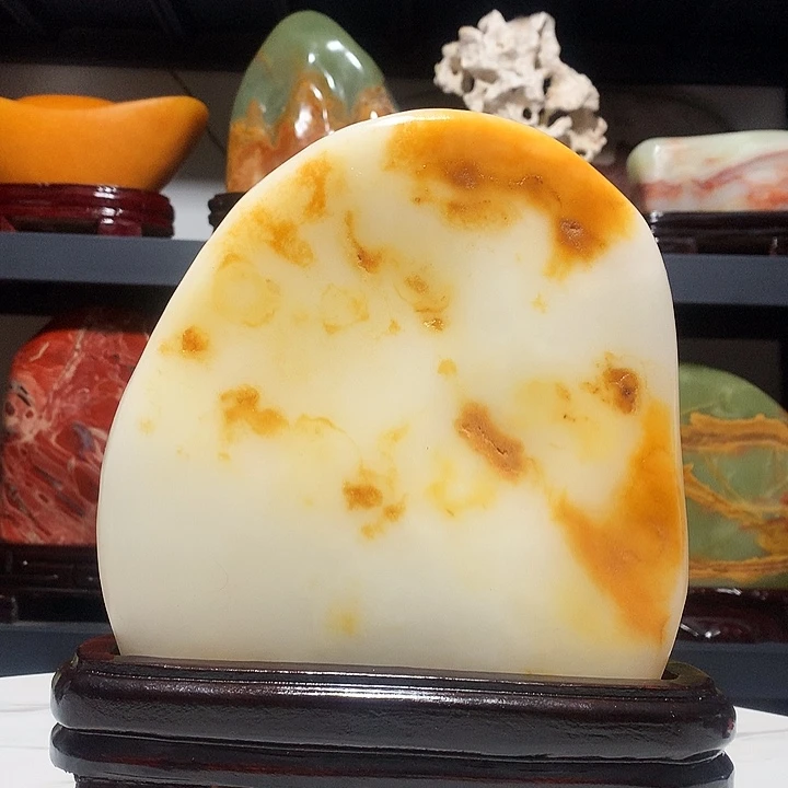 石材宽22厘米高25厘米