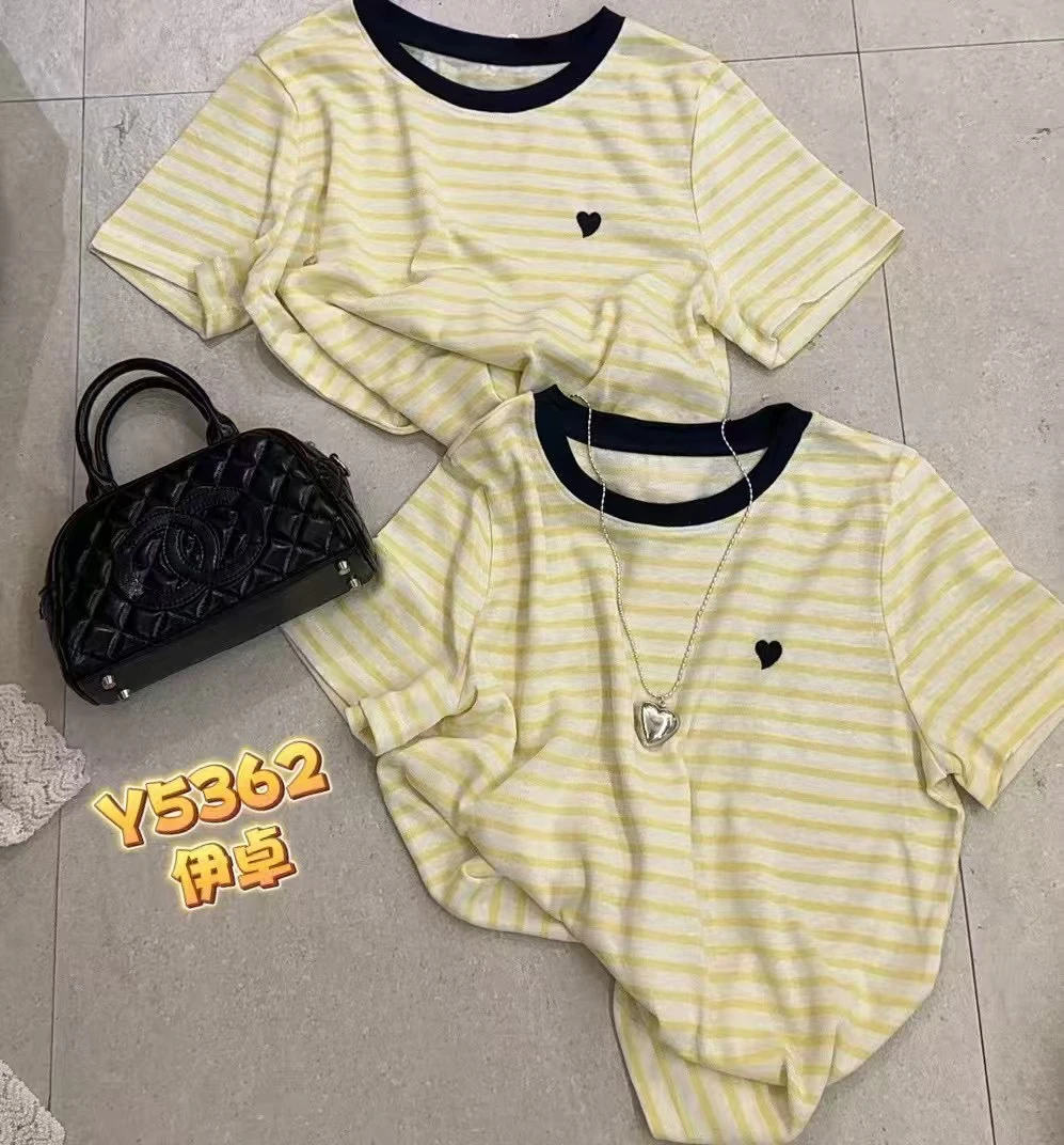 圆领条纹黄T 短袖
