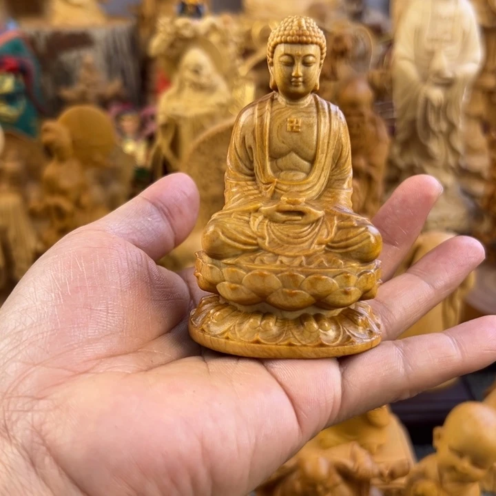 柏木（崖柏）8公分大日如来．