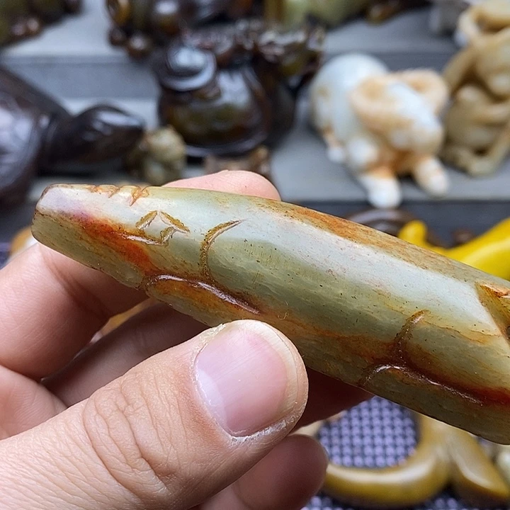未镶嵌蛇纹石玉颈饰