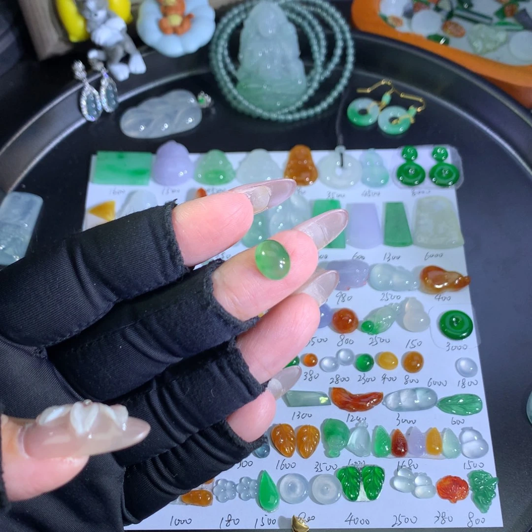翡翠未镶嵌吊坠(不含链)绿蛋