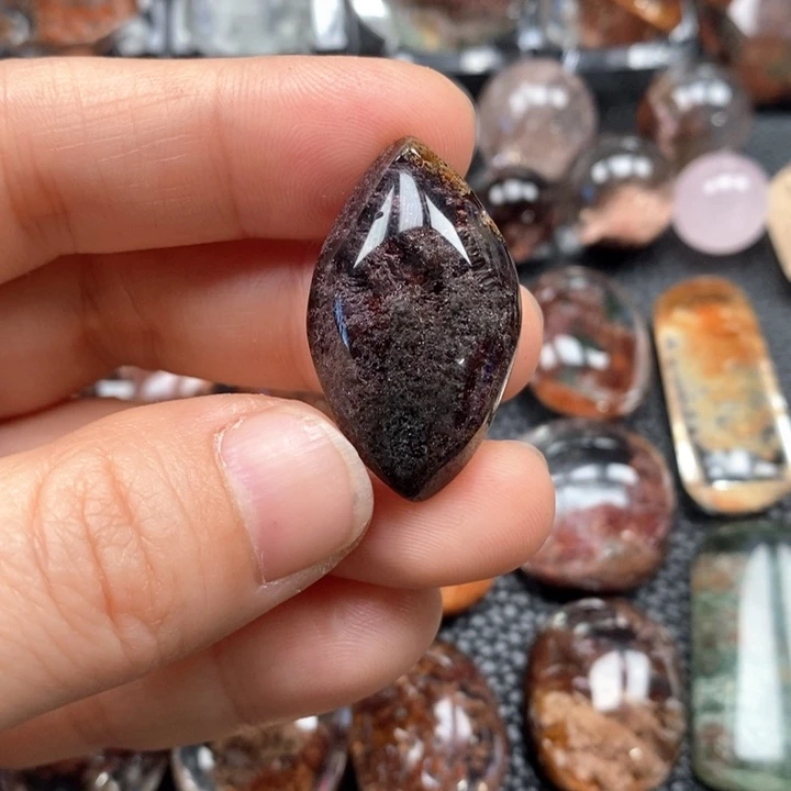 未镶嵌颈饰水晶水晶