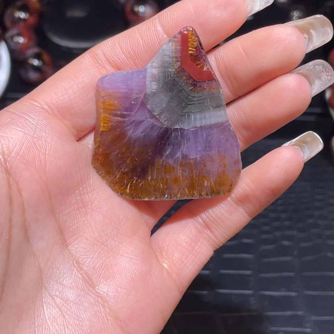 8****水晶珠宝半成品未镶嵌极光原石