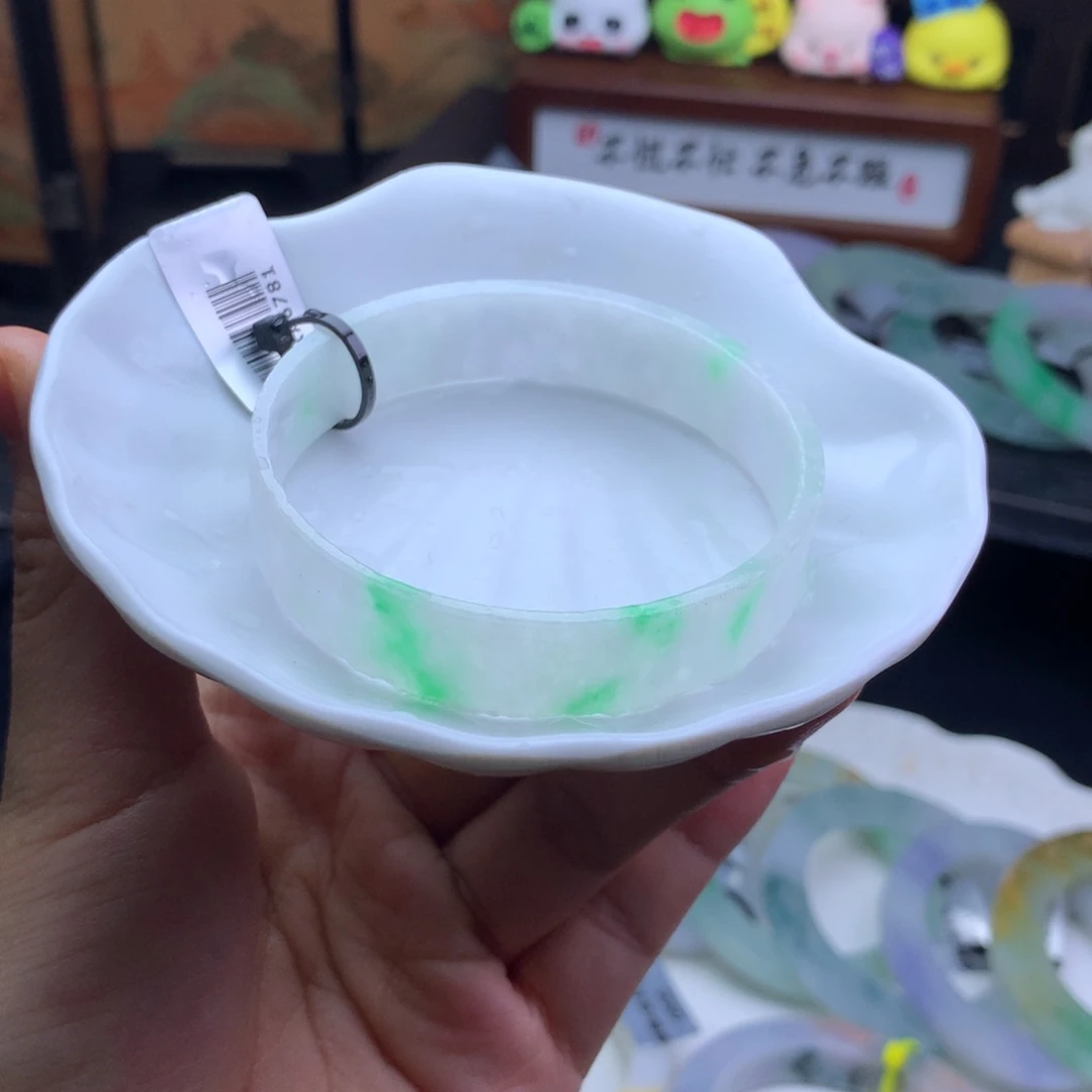 未镶嵌57翡翠手镯定制-1定制翡翠