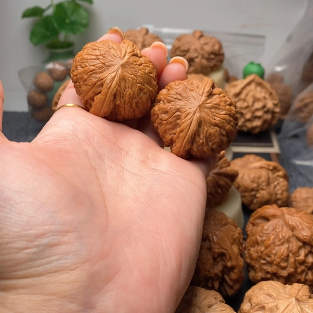 文玩核桃吊坠40铁锤