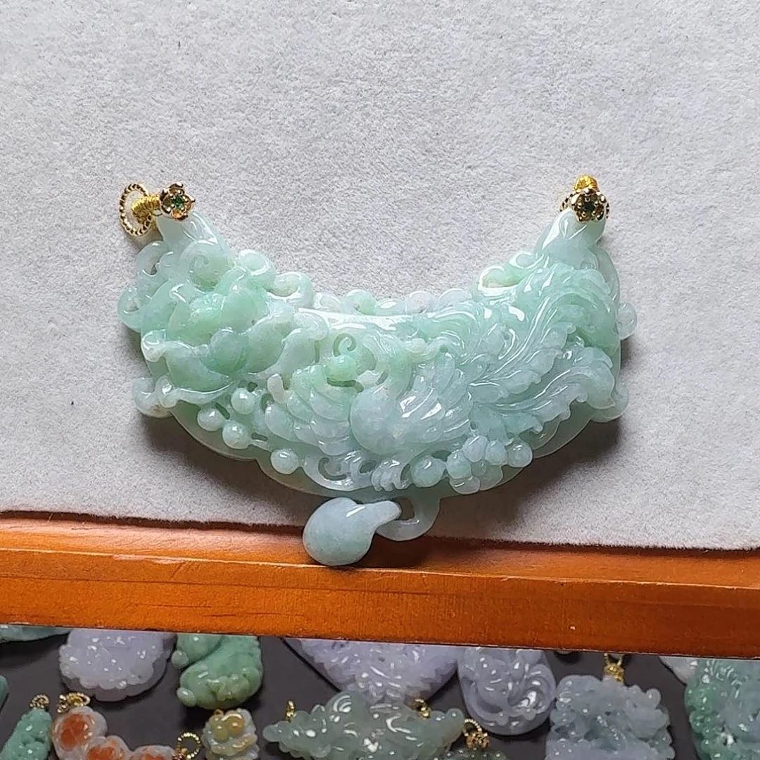 吊坠(赠链)未镶嵌翡翠