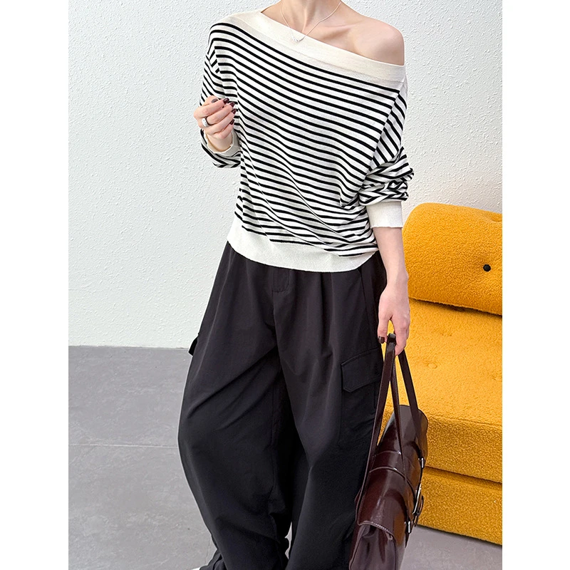 早秋新款条纹洋气长袖露肩针织衫宽松显瘦打底设计上衣百搭气质