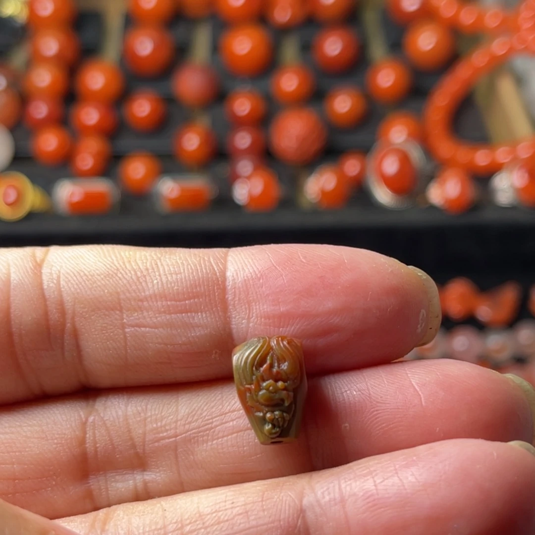 南红玛瑙未镶嵌三通8.5