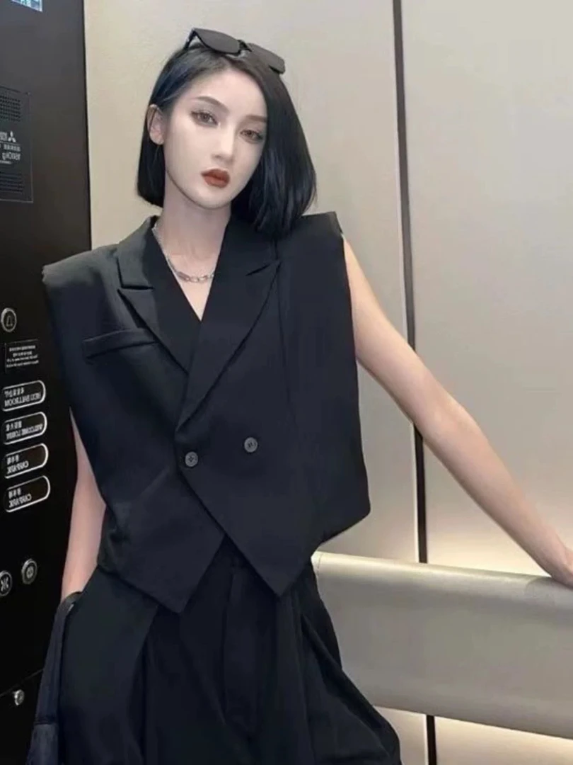 大美小美 微胖MM短款耐脏马甲百搭不规则上衣