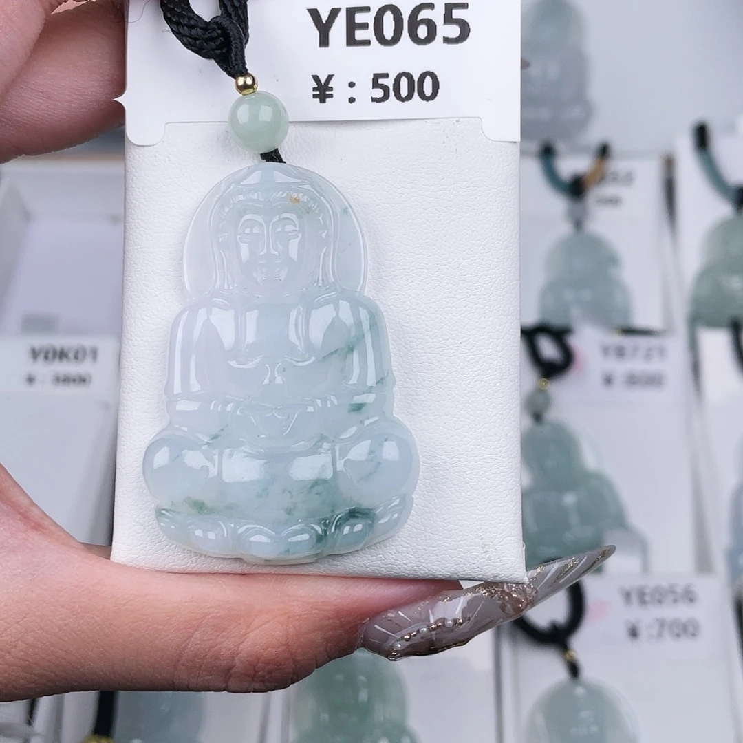 翡翠未镶嵌颈饰YE065