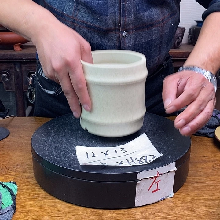 紫砂花盆货号一只XH882