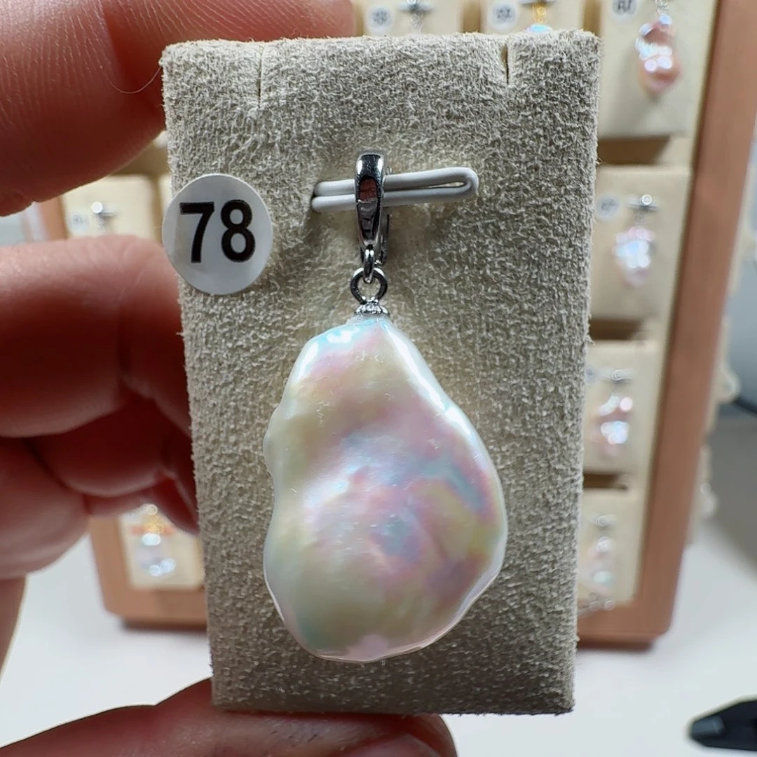 淡水珍珠合金颈饰