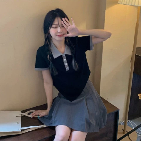 大码短袖polo衫纯夏季胖mm短款正肩T恤女装设计感复古不规则甜美
