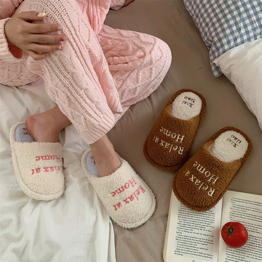 细细条 休闲百搭居家软底防滑毛毛拖鞋简约时尚刺绣字母棉拖鞋女