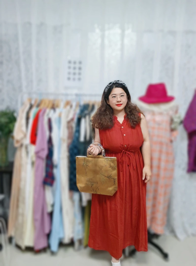 【深圳南油尾货清仓】2025夏良连衣裙新款温婉款连衣裙轻奢连衣裙