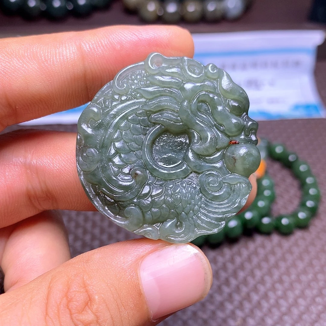 颈饰未镶嵌和田玉