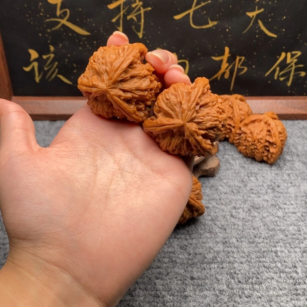 【闪购商品】吊坠文玩核桃狗***住