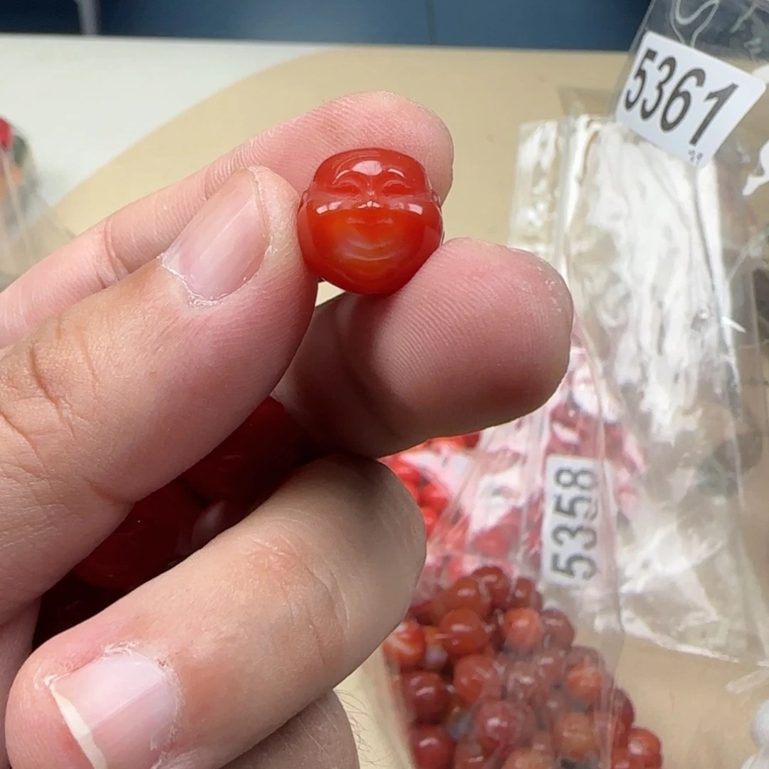 白玉菩提吊坠红色5361