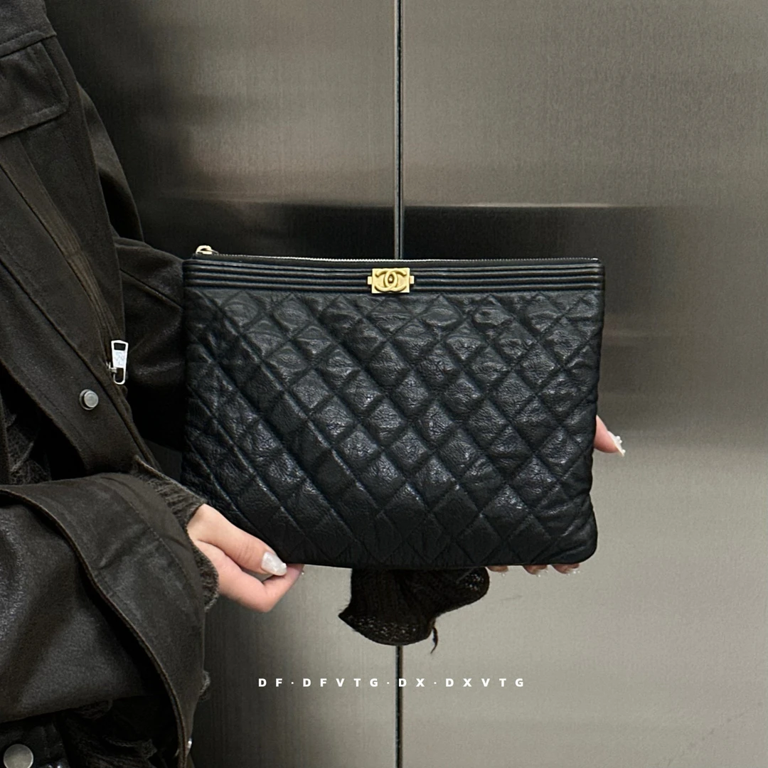 95新 Chanel/香奈儿 chanel 黑金手拿包K
