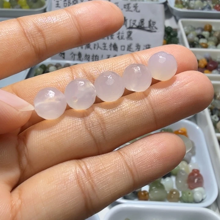 和田玉未镶嵌珠宝奇石