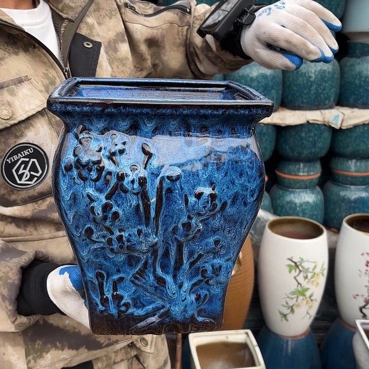 高度24厘米口20厘米