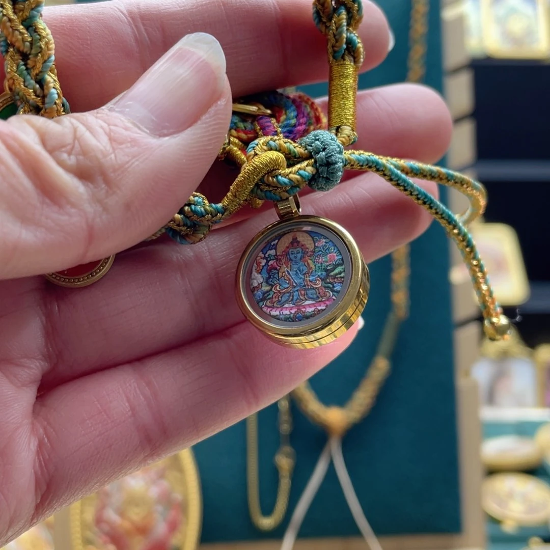 吊坠小****.唐卡等多种形式的艺术形式和