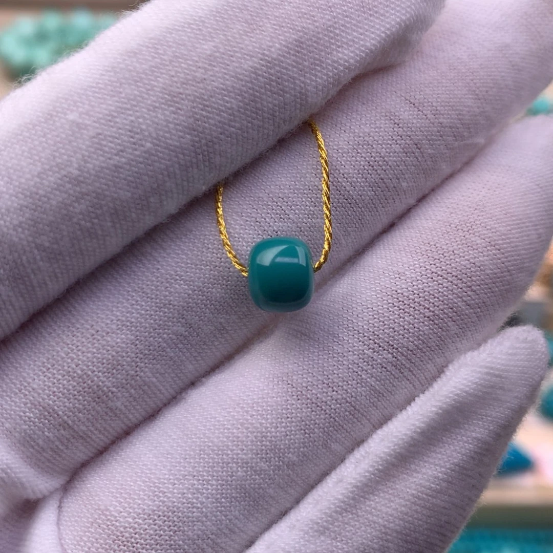 ****岳绿松石未镶嵌珠宝奇石