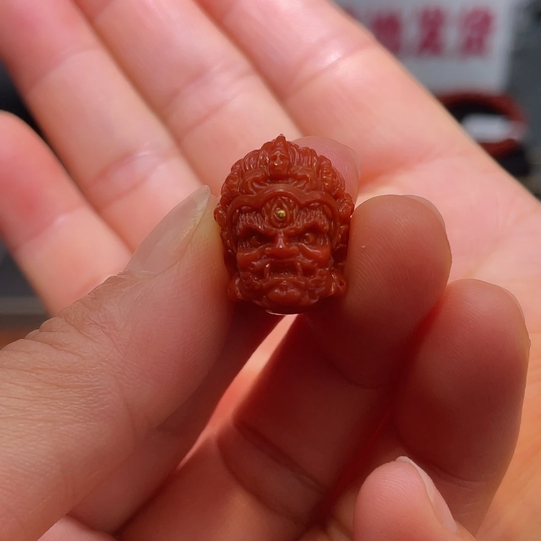南红玛瑙原矿南红东山满色满肉黄财神未镶嵌