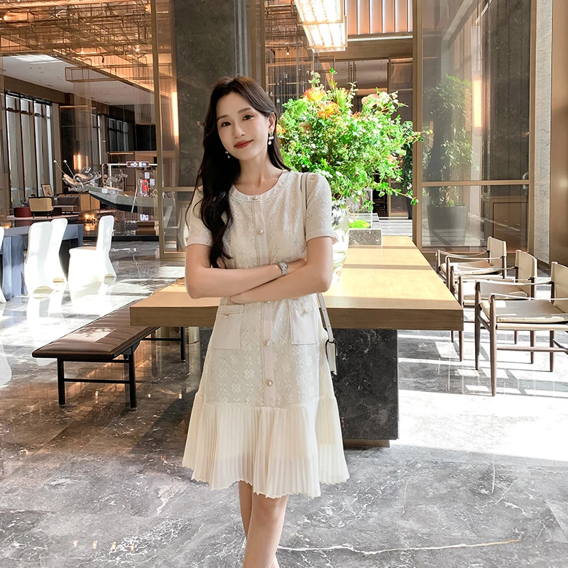 奢姿2025夏季新款大码女装显瘦气质时尚小香风蕾丝压褶雪纺连衣裙
