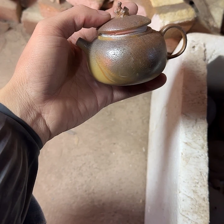 徐***齋紫砂茶壶坭兴陶柴烧