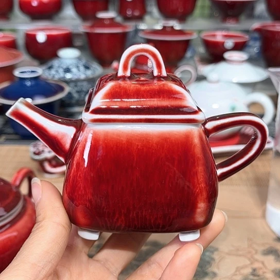 景德镇陶瓷红马坊壶
