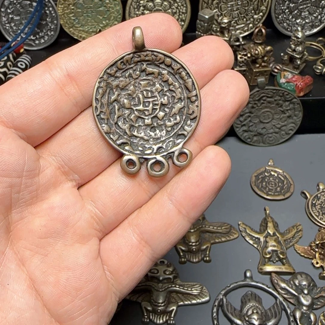 泥塑财****贝精品小元素品相完美的话