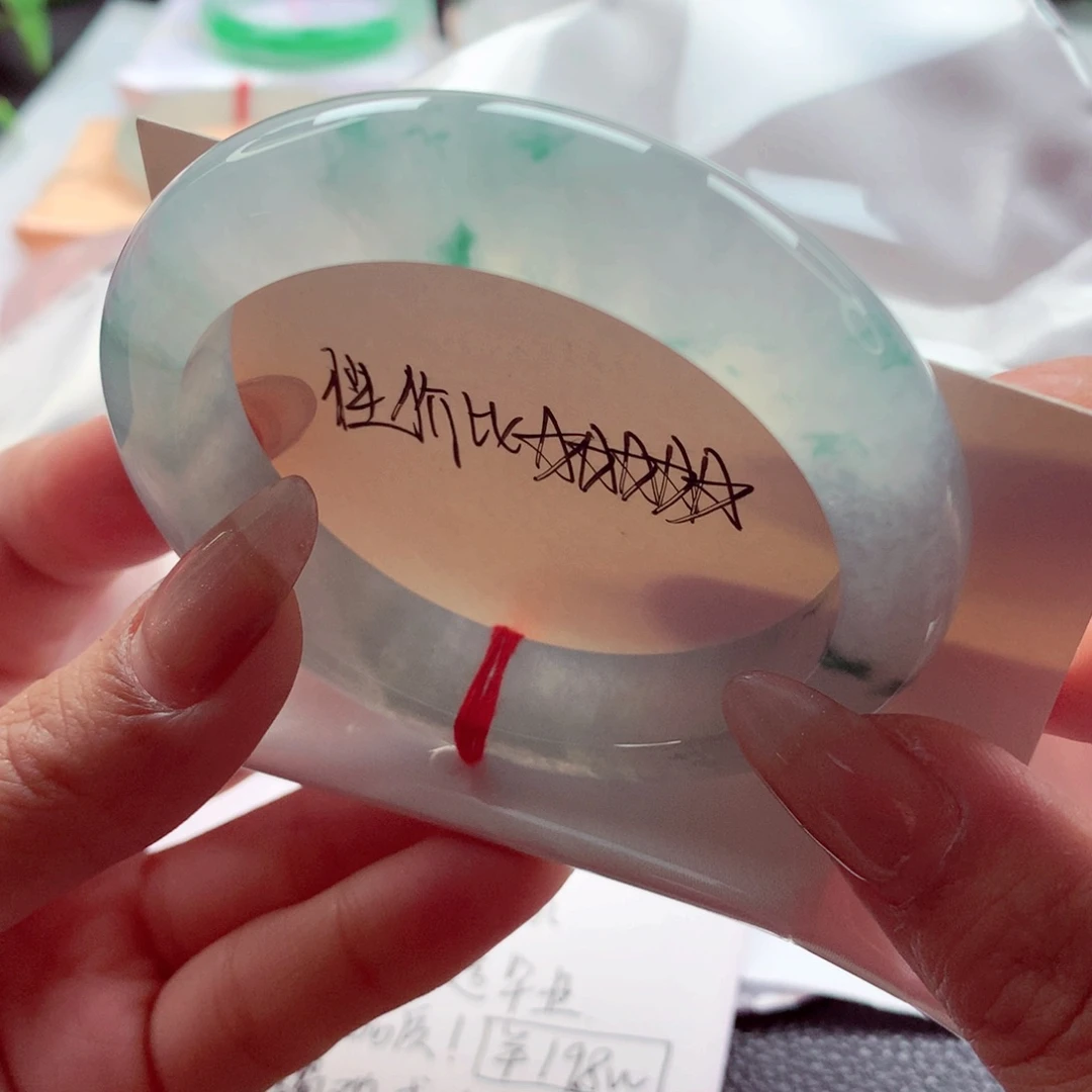 翡翠未镶嵌手镯师妹57.8冰飘彩清爽透光