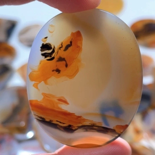 玛瑙/玉髓颈饰未镶嵌